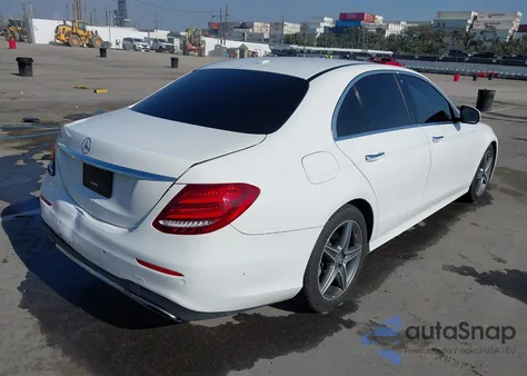 2017 Mercedes-Benz E 300 z USA, uszkodzony, nr VIN WDDZF4JB5HA007809